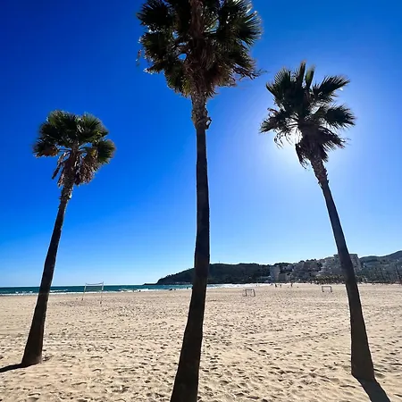 Amanecer En La Concha * أوروبيسا ذيل مار