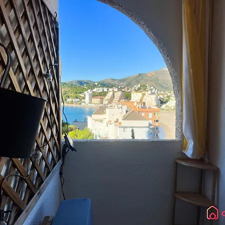 Amanecer En La Concha * أوروبيسا ذيل مار